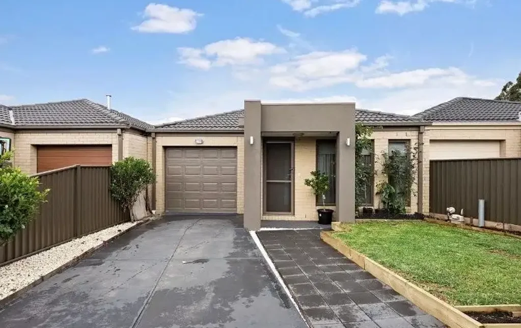 Modern Family Living in a Prime Location!