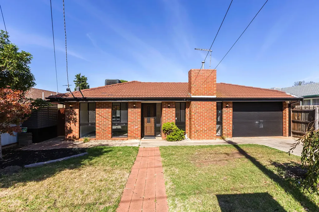 Family-Friendly 3-Bedroom Home in a Prime Location – $445 per week
