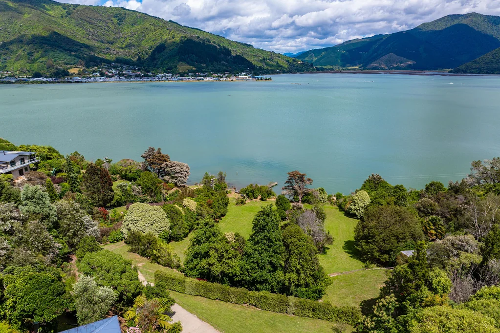Havelock Huge price reduction for waterfront opportunity