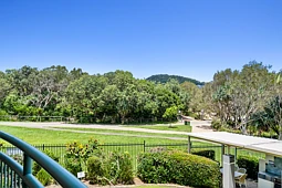 63/955 Gold Coast Highway, Palm Beach