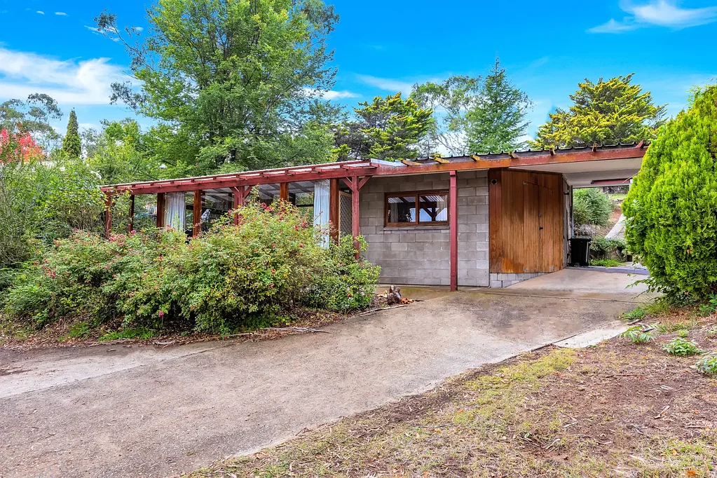 10 Sir William Hudson Street, Cooma, NSW 2630