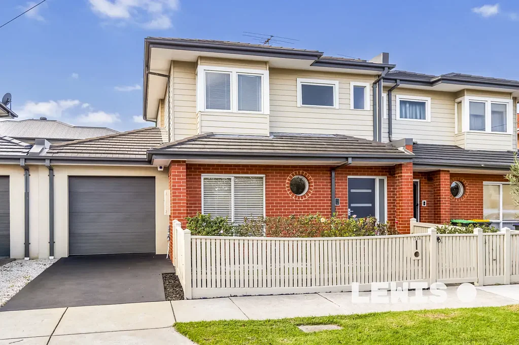 Altona North 3房 您的理想生活从这里开始！ Your Ideal Lifestyle Begins Here !