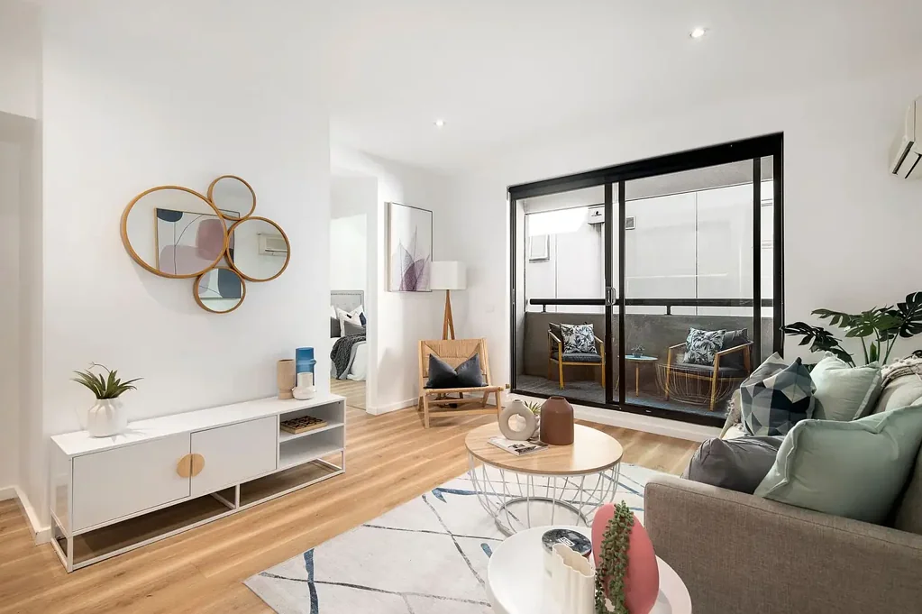 Modern Beachside Lifestyle