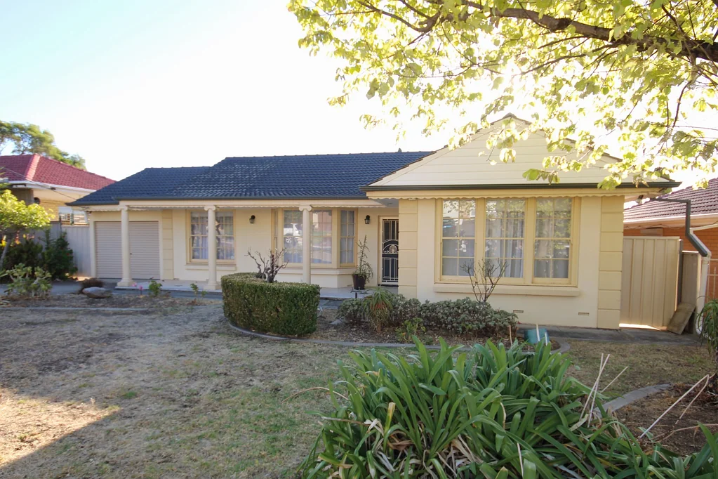 Rostrevor 3chambre Ideal Location, Large Allotment 724sqm, Opportunity Knocks