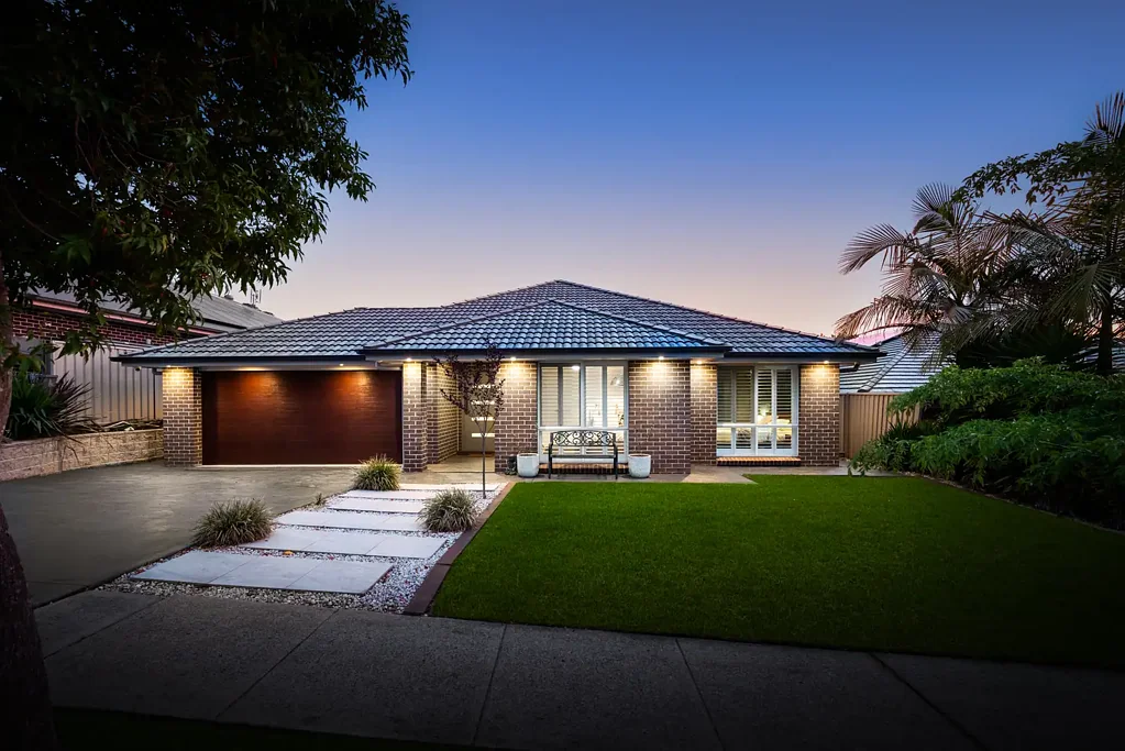 Appin 6ห้องนอน Resort-Style Living: Space, Style & Poolside Perfection