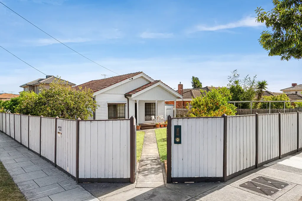 Spacious Family Home in Prime Hughesdale Location