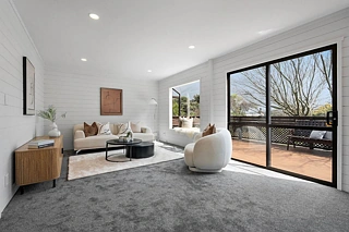 10 Outlook Road, Greenhithe, North Shore City