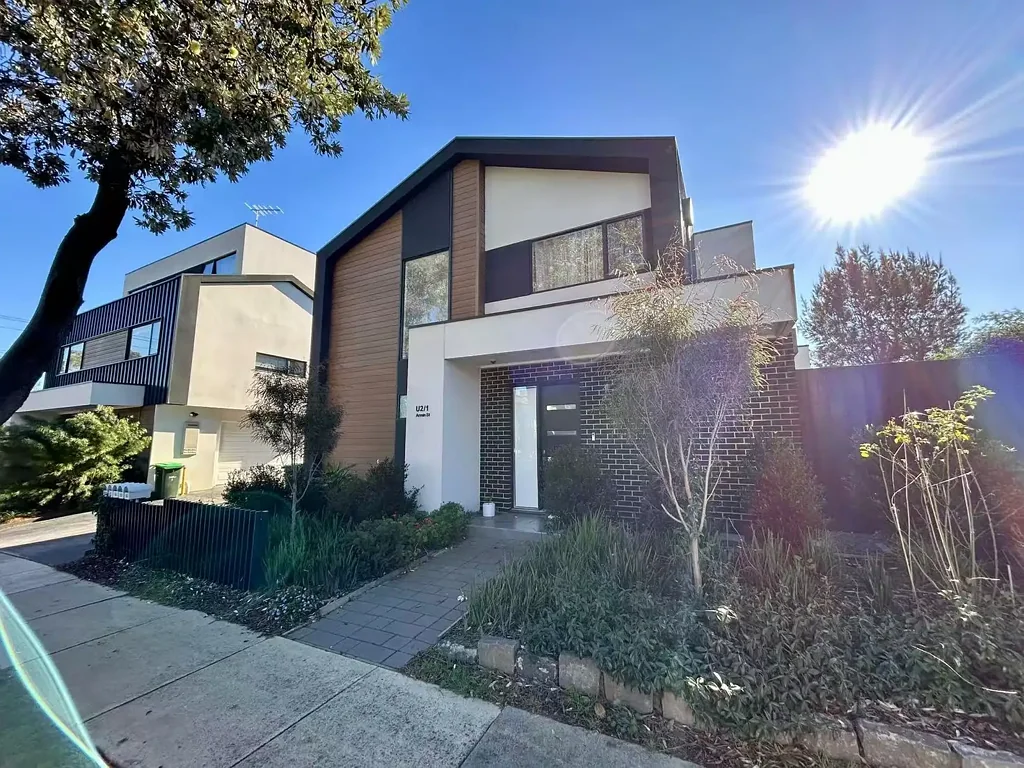 Modern Double-storey Home