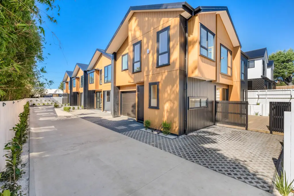 Te Atatu South 4房  Your Brand New Home Awaits – Freehold & Standa...