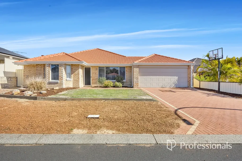 Eaton 4房  Wow! This Home Has Got The Lot!