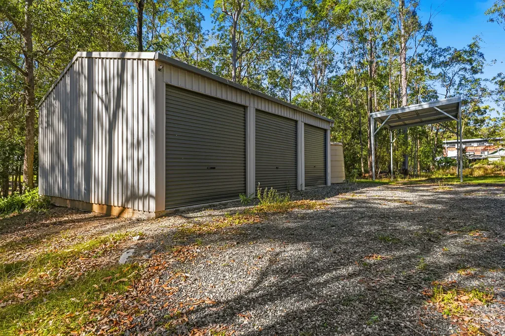 Glenwood 3房  Freshly Renovated with the Shed and Space to Match