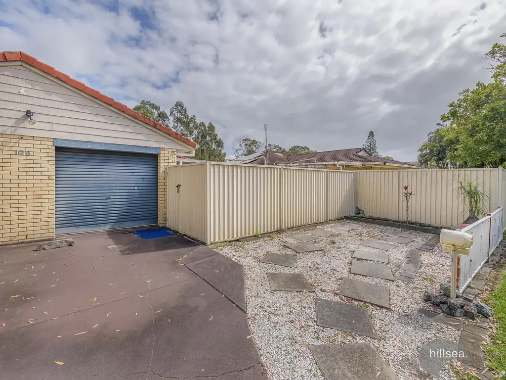 Labrador 2房  LOW - MAINTENANCE DUPLEX IN A PRIME LABRADOR LOCATION