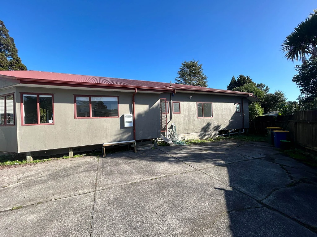 Fantastic Location - 4 brms