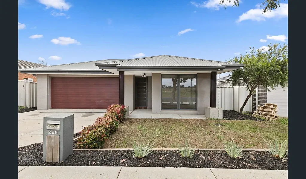 Spacious 4-Bedroom Family Home in Prime Brookfield Location