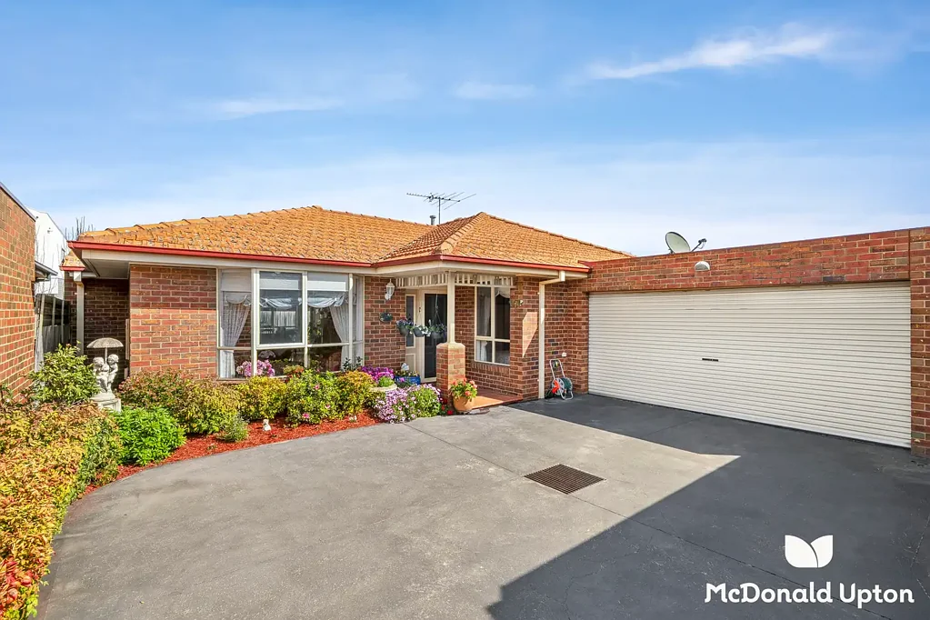 Niddrie 3 Slaapkamer Effortless Single Level Living with Double Garage