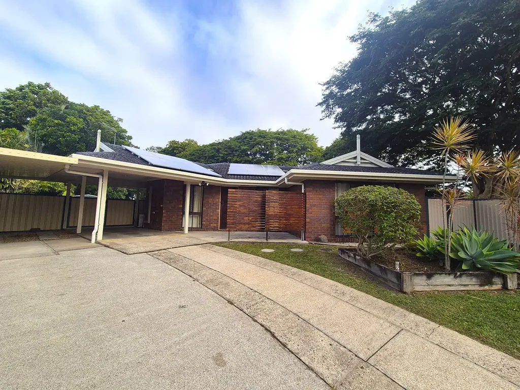 Comfortable Family Home with Spacious Outdoor Living