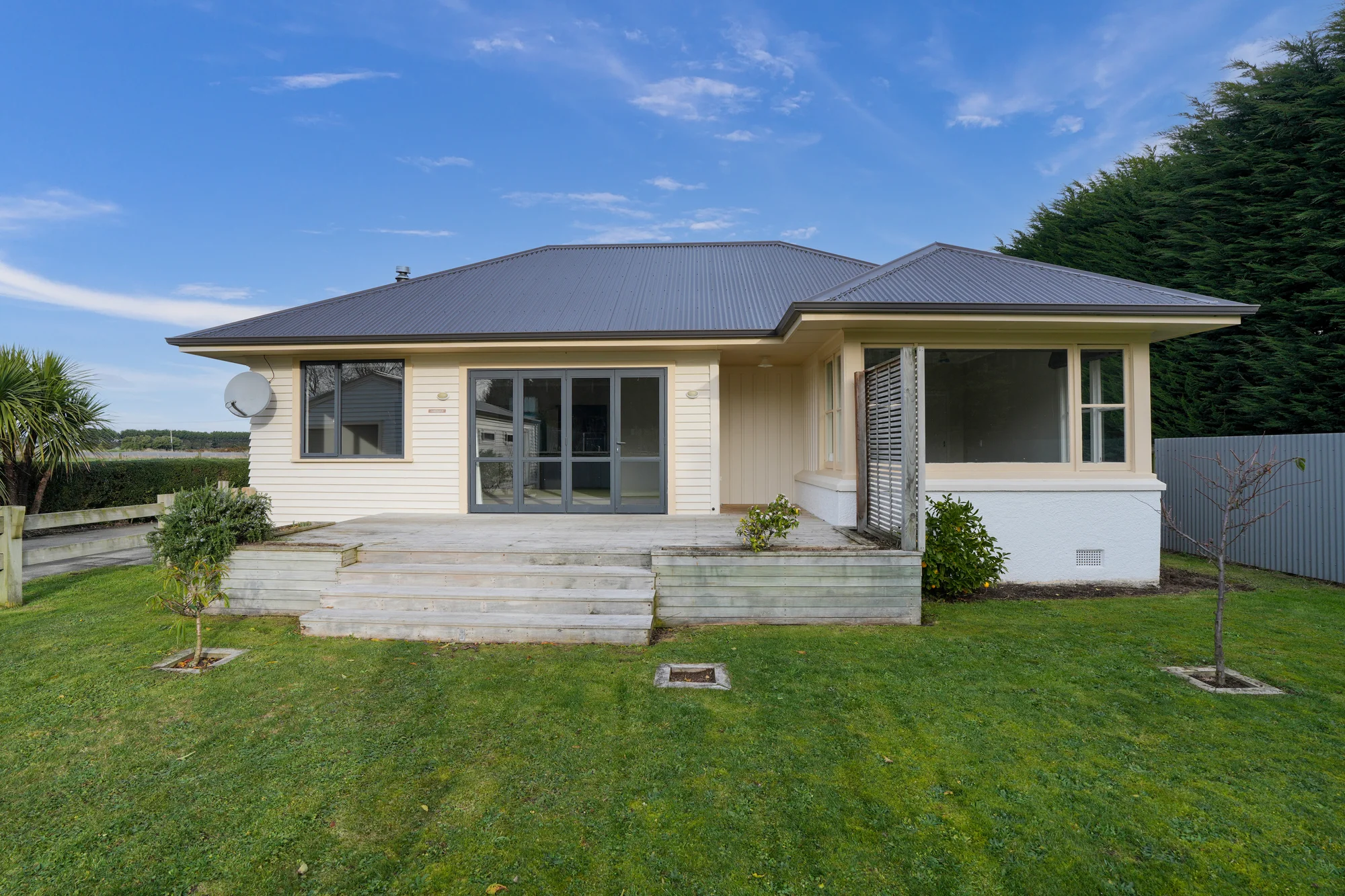 Waimatua 2房  Modernized & Easy Sized Lifestyle