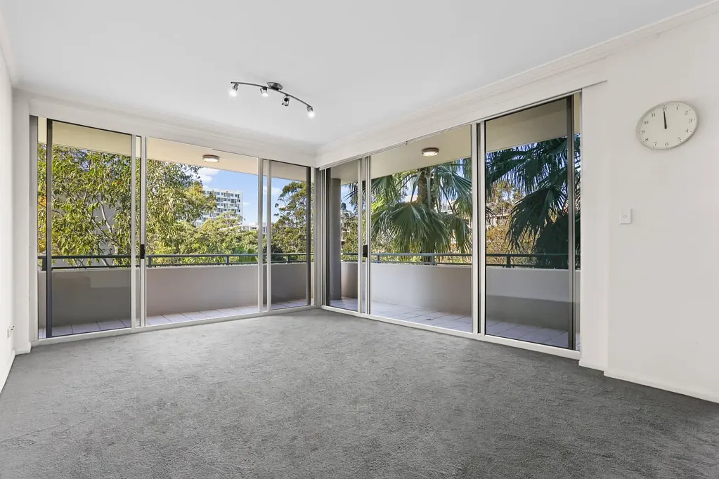 Spacious Two bedroom Apartment in the heart of Waterloo