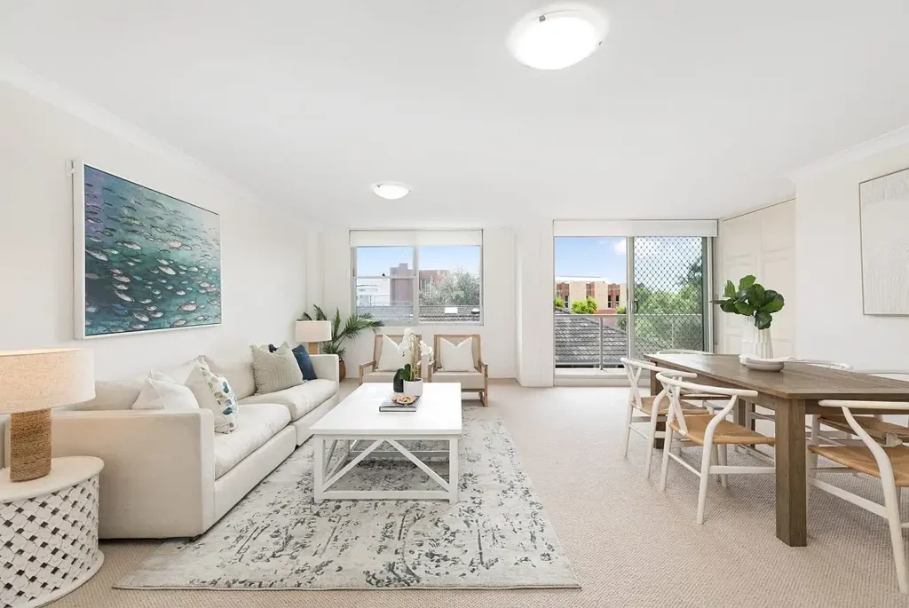 Convenient First Floor Apartment - Prime Location in the Heart of Cronulla