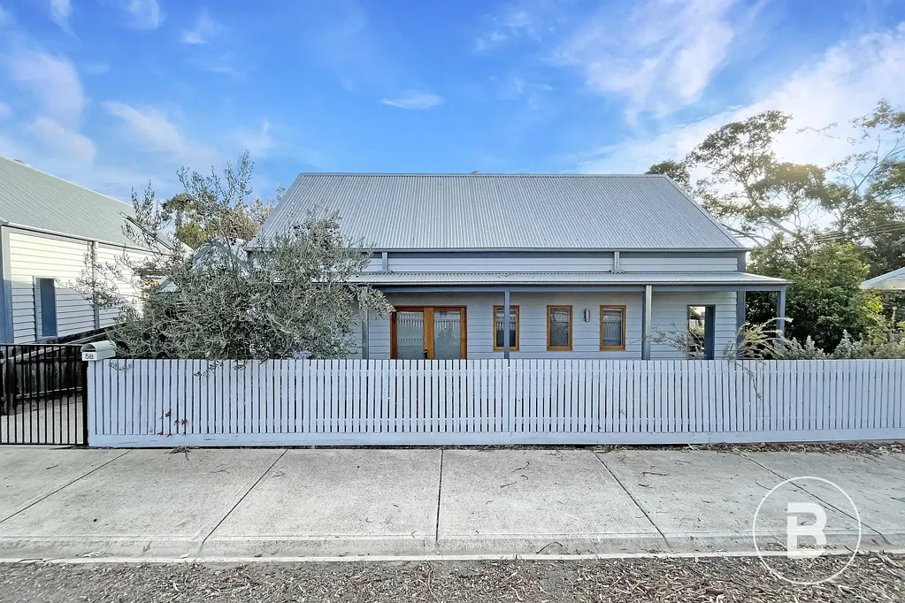 Stunning Two Bedroom Modern Cottage
