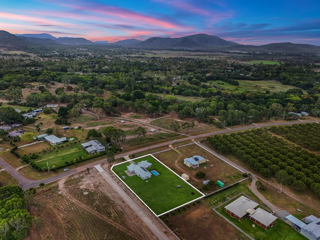 109 Williams Road, Alligator Creek, QLD 4816