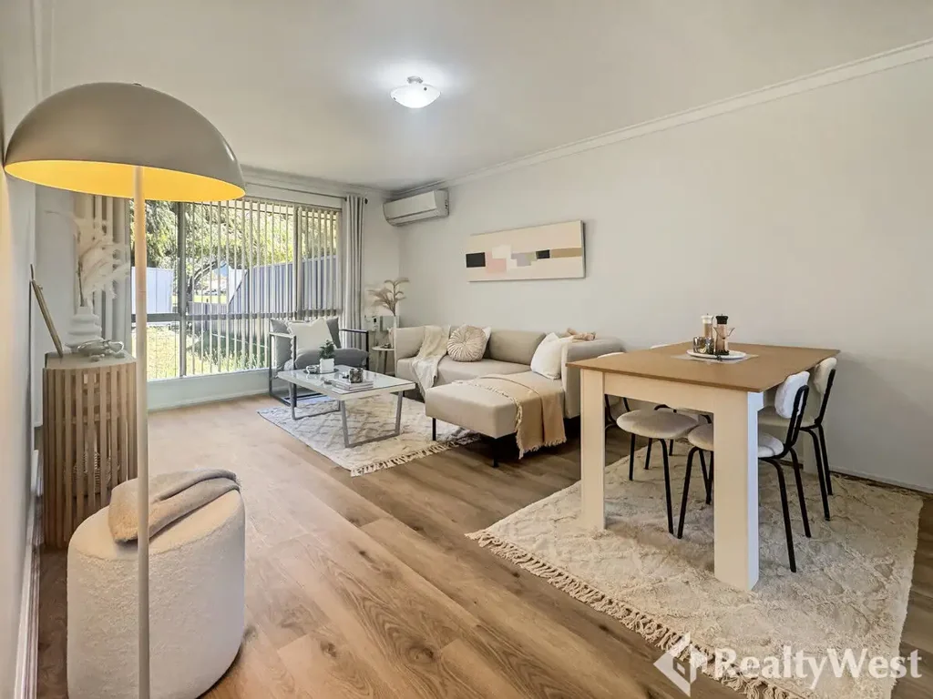 Carlisle 2Kwarto 561SQM PARK-FRONT LIVING, ZERO WORK REQUIRED