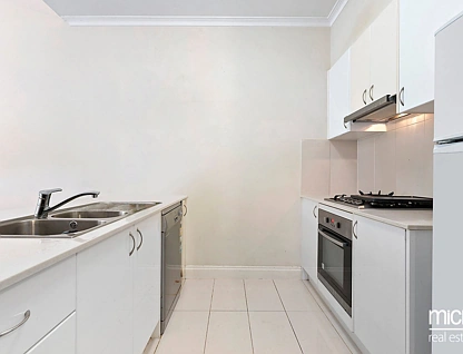 5/48 Leicester Street, Carlton, Melbourne CBD, 3 phòng ngủ, 2 phòng tắm, Apartment