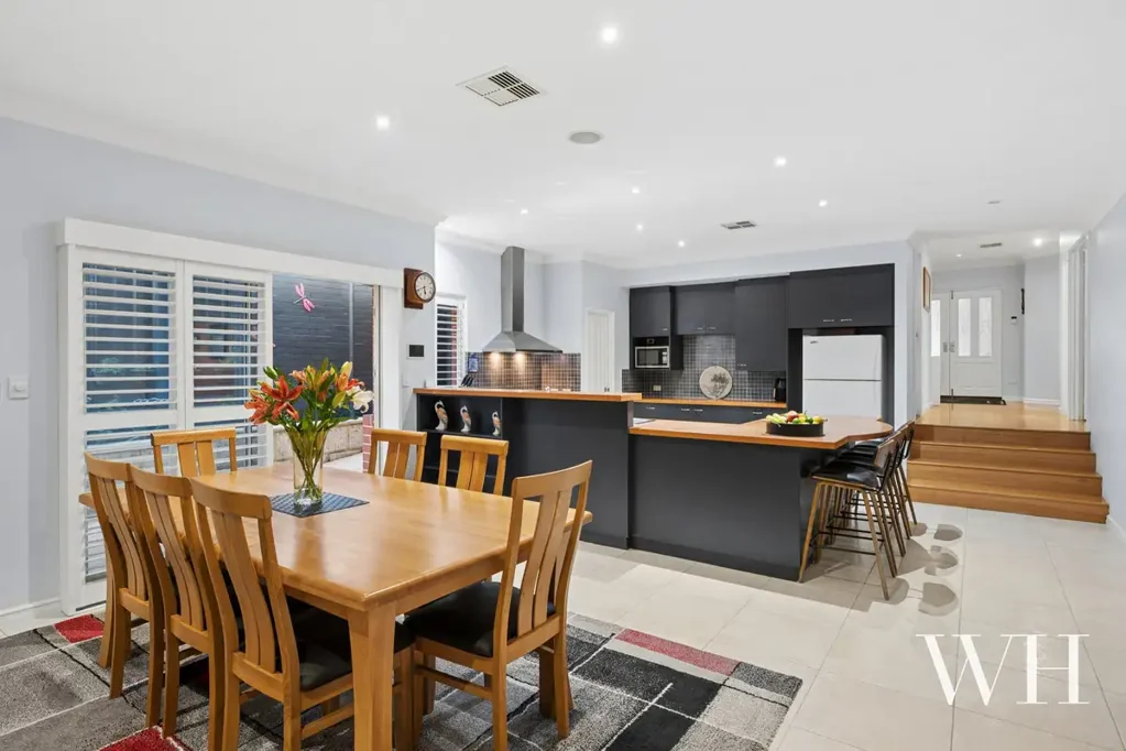 East Fremantle 4房  Contemporary Style & Family Elegance