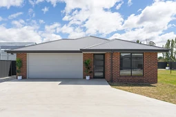 6 Monastery Court, Longford