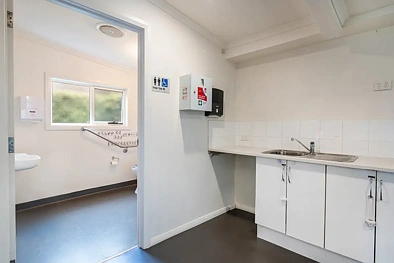 6 NOLTE ST, HAMILTON VIC 3300, 4 Schlafzimmer, 2 Badezimmer, House