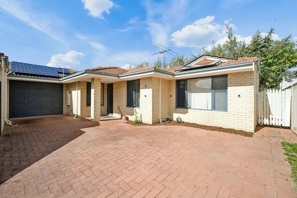 Gosnells 3 Slaapkamer READY TO MOVE IN!!