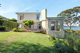 3 Ambleside, Lindisfarne