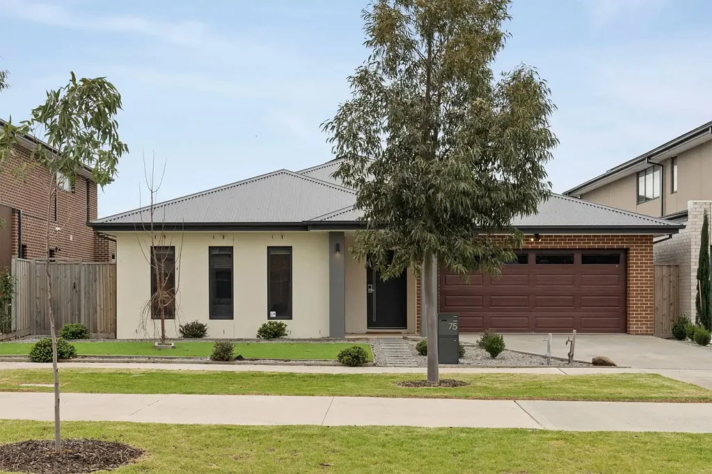 Werribee 6chambre The Brief: Premium Purpose-Built Accommodation Investment | Fully Registered | Turnkey Opportunity