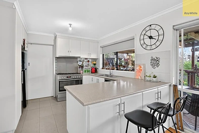 34 Inglis Street, Maddingley, VIC 3340, 3 slaapkamers, 2 badkamers, House