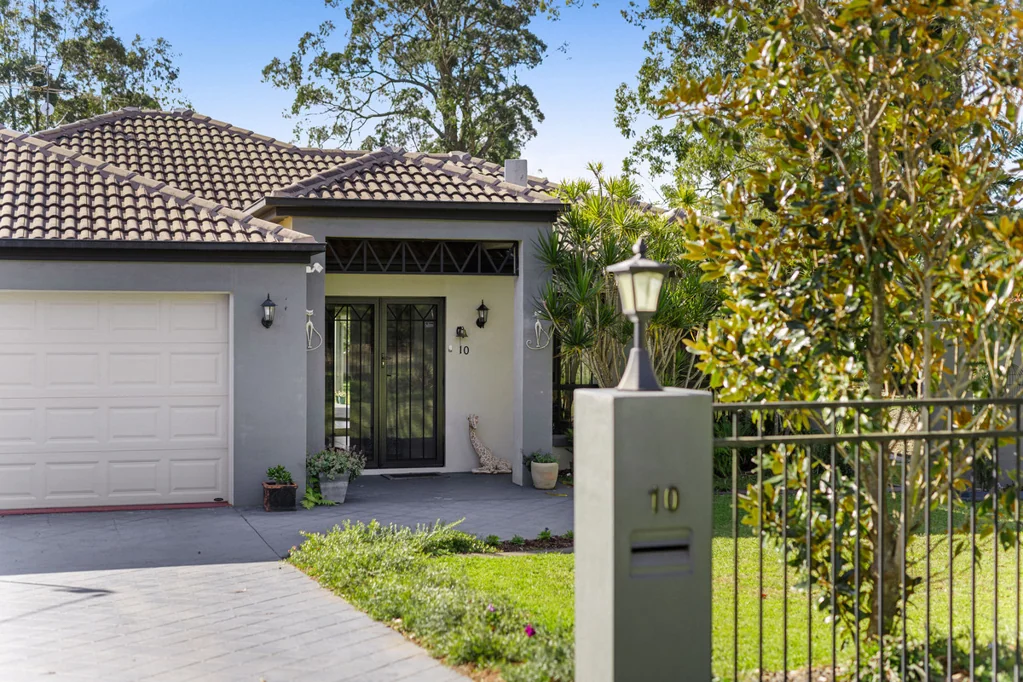 10 Shostaki Road, Cabarlah, QLD 4352