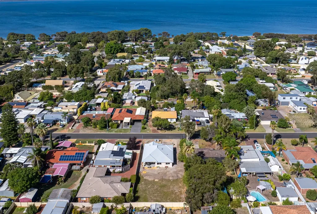 10A Derek Road, Coodanup, WA 6210