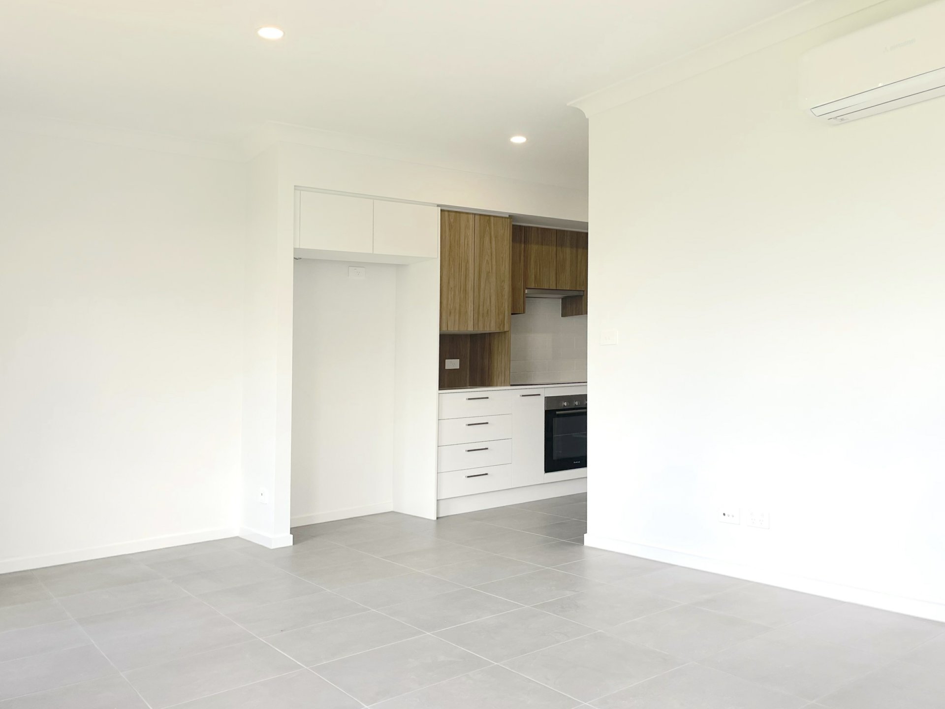 25A TAHMOOR RD, TAHMOOR NSW 2573, 0 Kuwarto, 0 Banyo, House