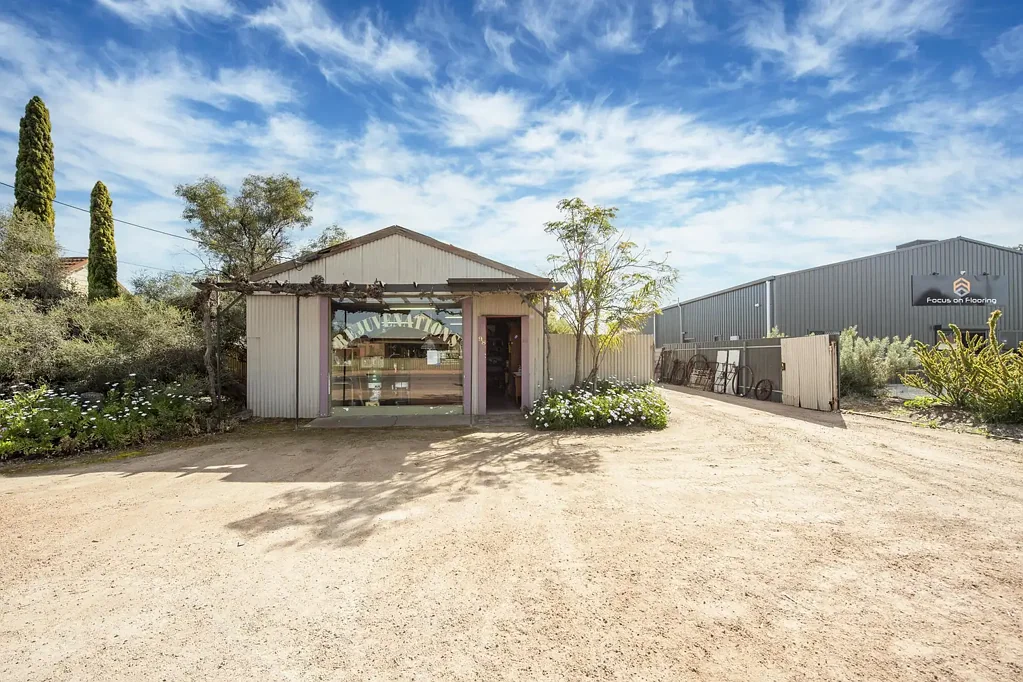 Port Pirie 1Zimmer High Exposure Shopfront Opportunity on Esmond Road