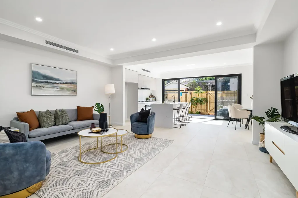 Double brick townhouse in the heart of Burwood