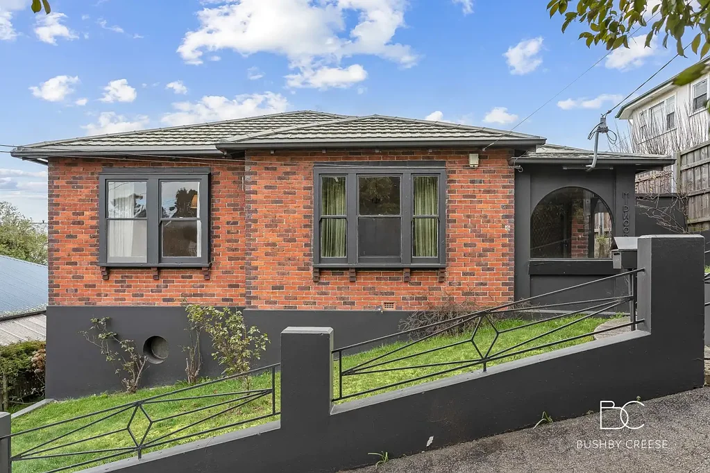 South Launceston 3ਬੈੱਡਰੂਮ Renovated Character Home with Development Potential (STCA)