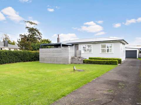 Huapai 3房  Renovated Bungalow on 1027m2