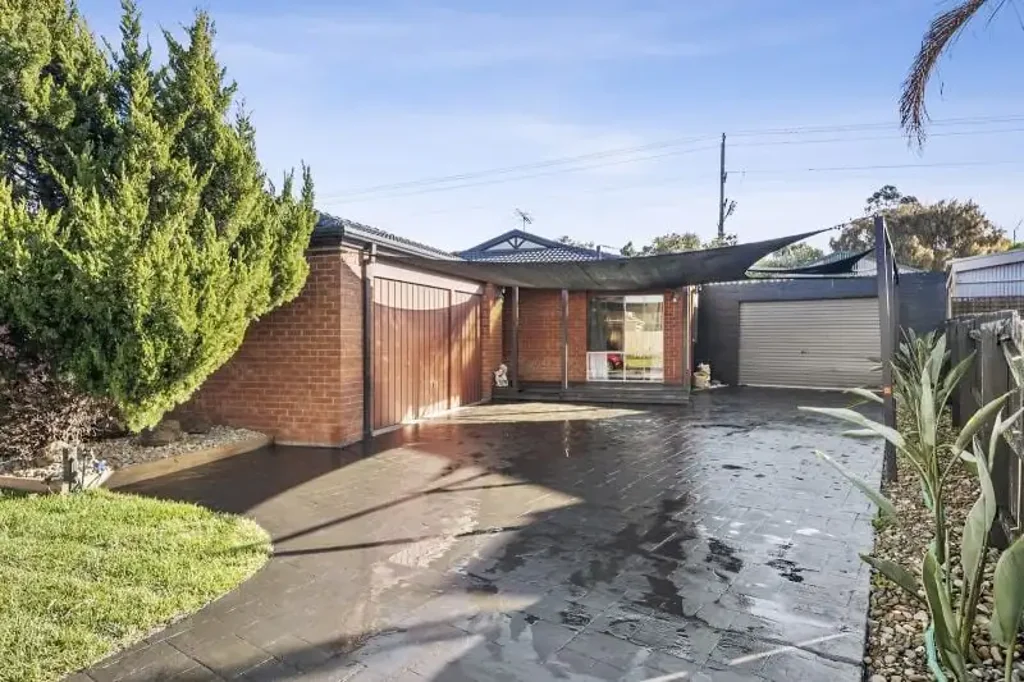 Hoppers Crossing 3Zimmer Versatile Living with Massive Shed in Great Location