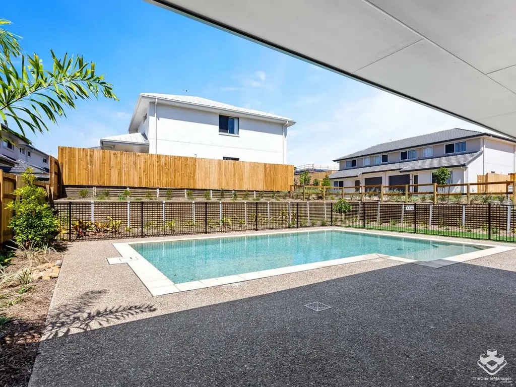 URGENT Break Lease! Beautiful balcony off the master overlooking parkland