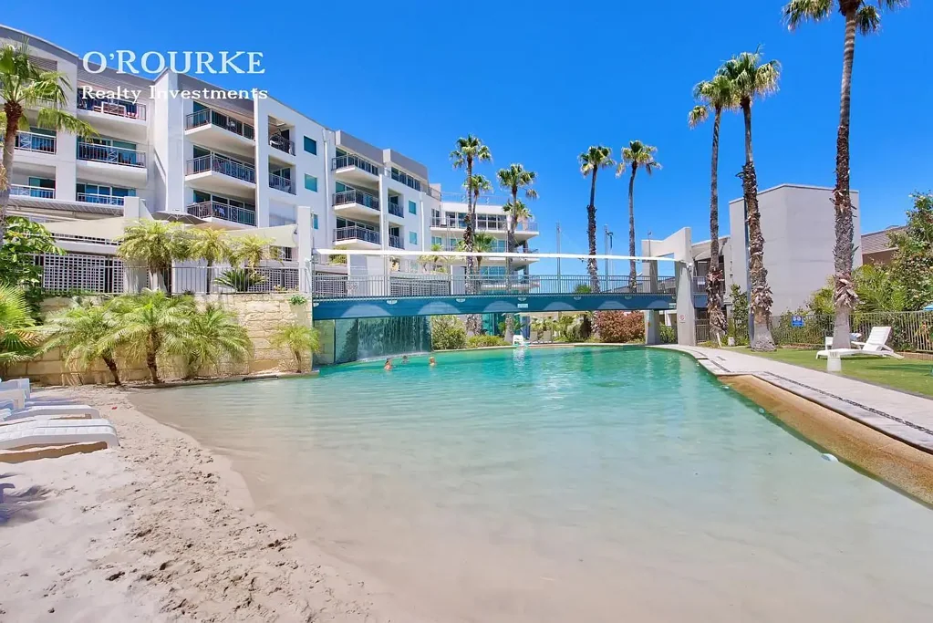 Scarborough 3房  ABSOLUTELY STUNNING BEACH FRONT HOME