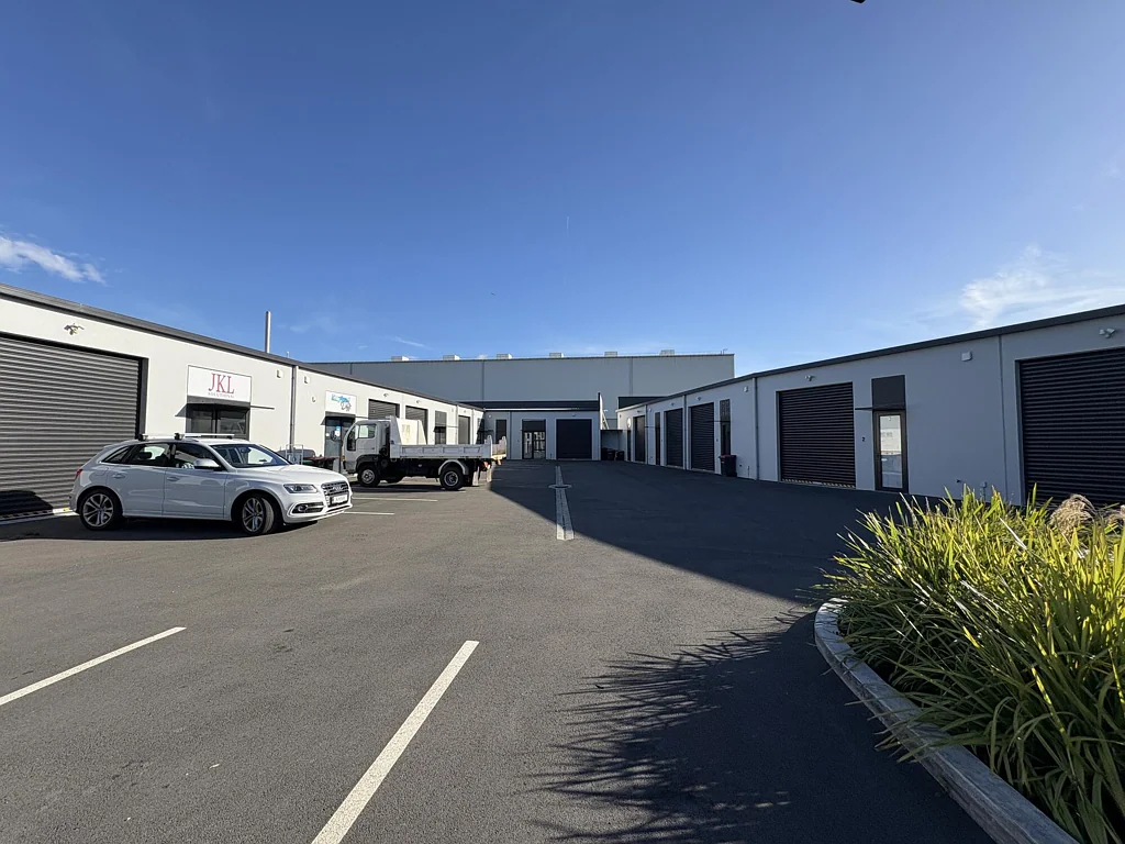 Woolston Modern Mini Warehouse Units