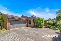 11 Palazzo Court, Greenvale