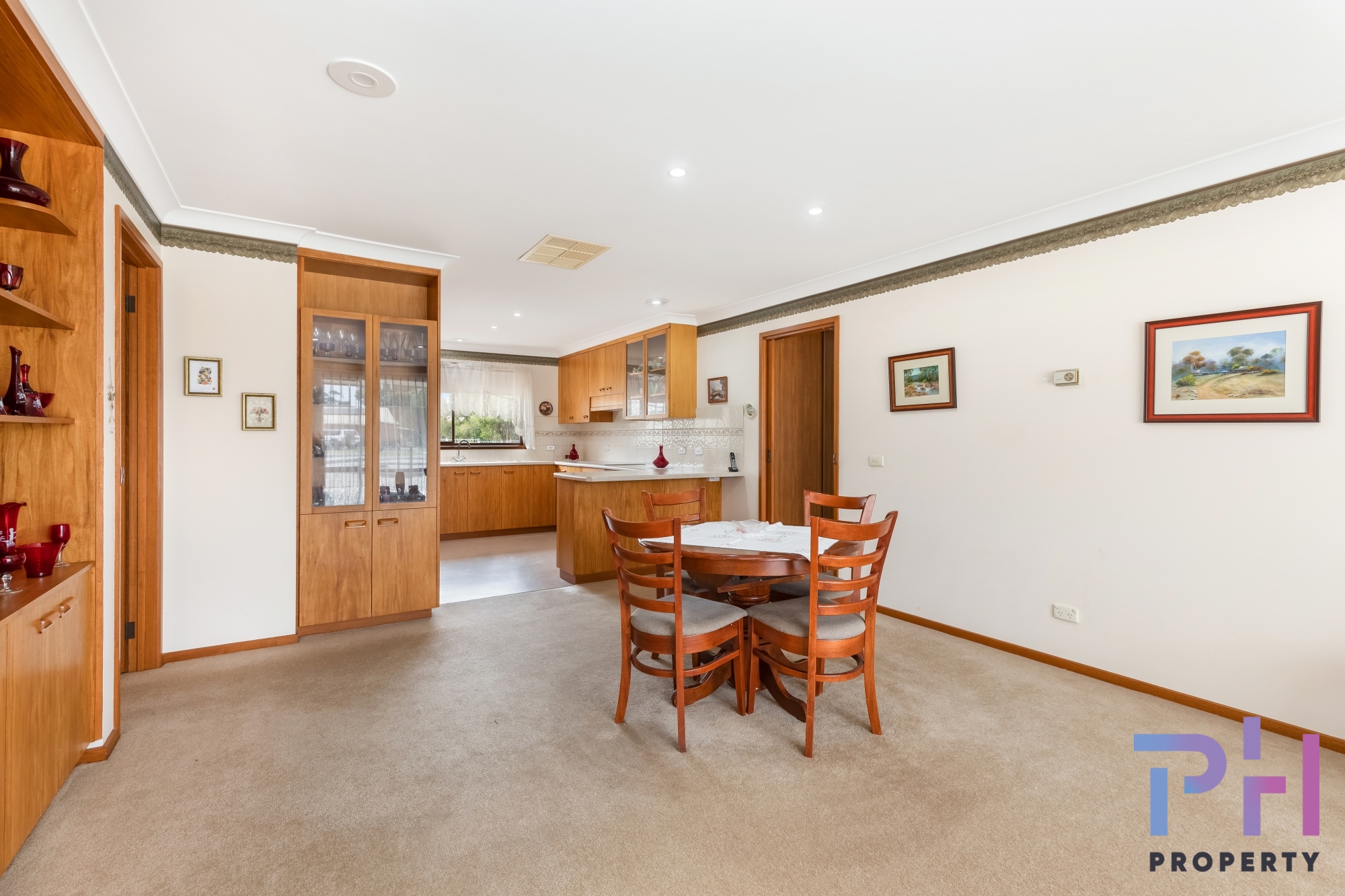 11 MELBURY CT, EPSOM VIC 3551, 0 habitaciones, 0 baños, House