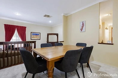 6 FLINT CT, LEEMING WA 6149, 4 कमरे, 2 बाथरूम, House