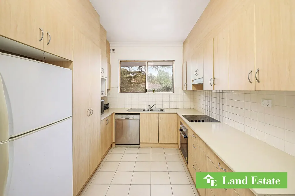 Allawah 3ਬੈੱਡਰੂਮ Well-Presented Three-Bedroom Unit in Boutique Block