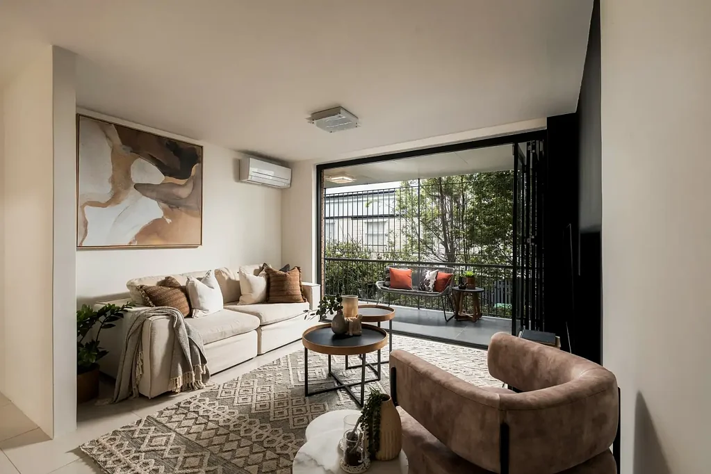 Clayfield 3ਬੈੱਡਰੂਮ Spacious, Light-Filled Living in a Prime Clayfield Position